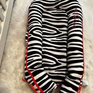 DockATot deluxe + cover